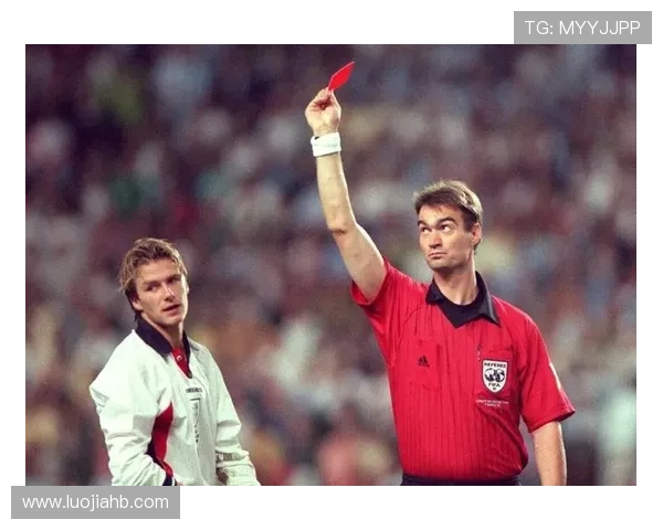 欧洲经典足球明星回顾与传奇故事分享